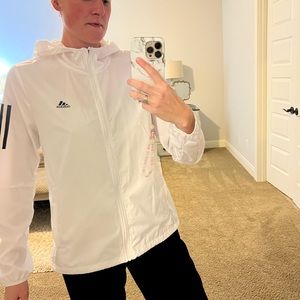 White Adidas wind breaker jacket sz M
